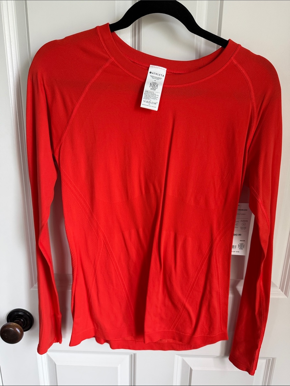 Athleta Size M Momentum Bright Red/Coral Orange Long-Sleeve Performance Top * NW